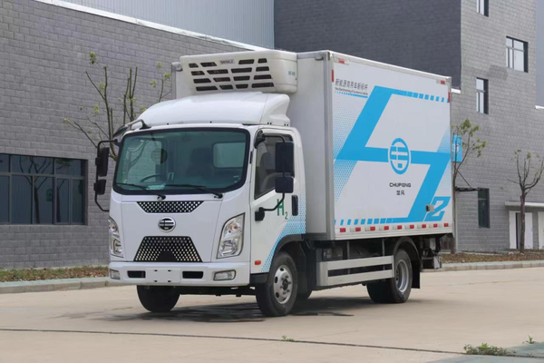 新楚風(fēng)氫燃料電池冷藏車(chē)