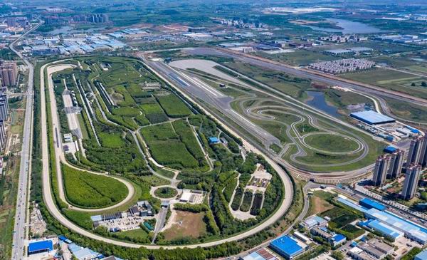 圖為襄陽達安汽車檢測中心智能網(wǎng)聯(lián)汽車試驗場。（王虎 攝）